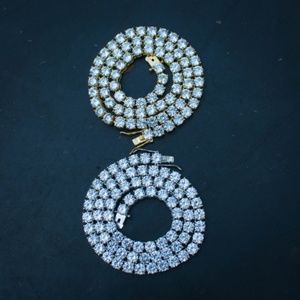 18k White Gold Round Cut Diamond Tennis Chain